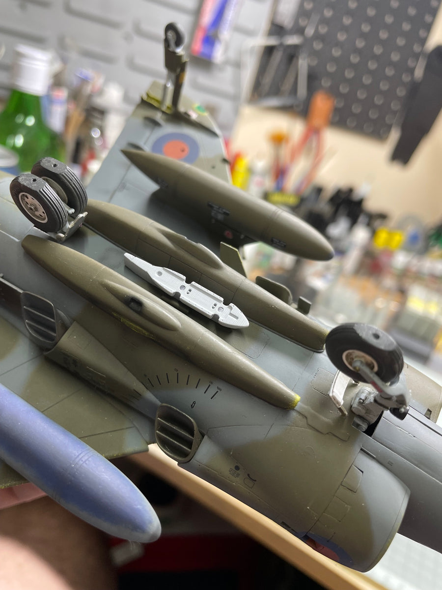 48124 Hawker Siddley Harrier Centerline Pylon for 1st Gen Harriers