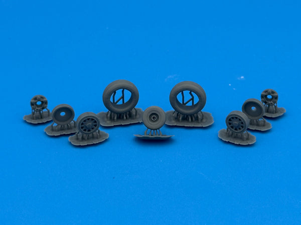 48162 F-16C Viper Block 40 Wheels (Tamiya)