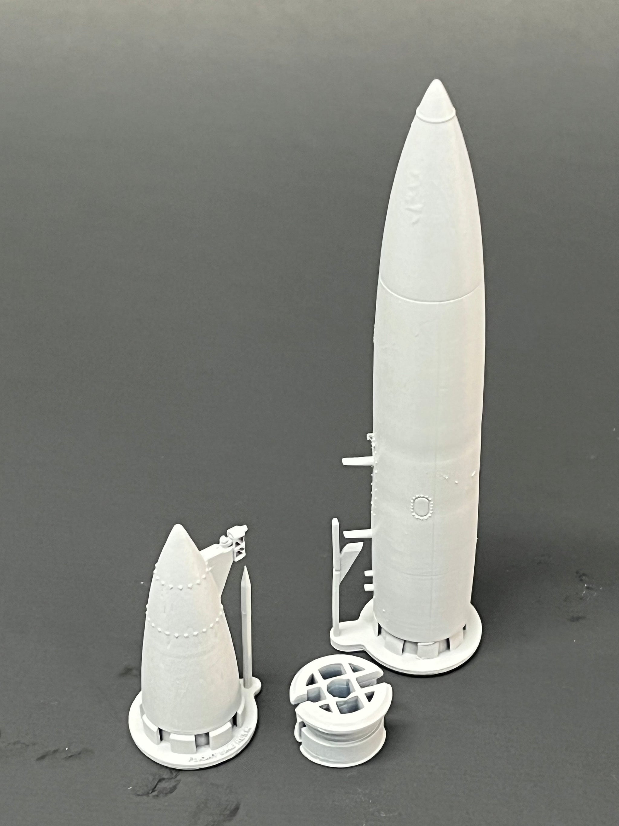 ★87MM★ Mmlg SPACECRAFT HFT CREAM 48187 F-4 Phantom 610 Gallon Centerline Fuel Tank – Phase